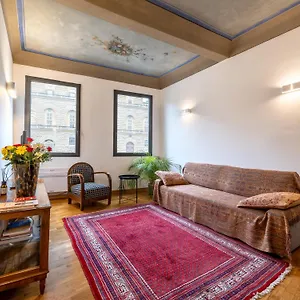nuovo-appartamento-piazza-pitti.it-tuscanyhotel.com/